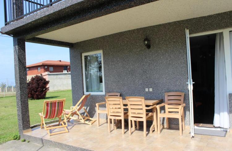 Дом На Пляже Black Sea House Kobuleti Kültér fotó